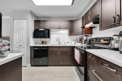 Primary Bathroom Photo of 316 13733 74 Avenue, Surrey, BC
