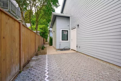 Mudroom Photo of 3674 W 1st Avenue, Vancouver, BC