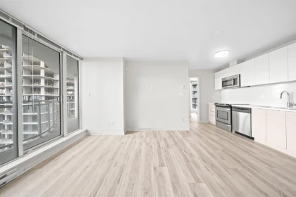 1801 13303 Central Avenue, Surrey, BC, Surrey — Apartment/Condo for sale