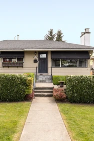 Front Yard Photo of 152 Harvey Street, New Westminster, BC