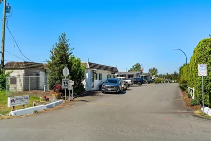 Hallway Photo of 217 27111 Avenue, Langley, BC