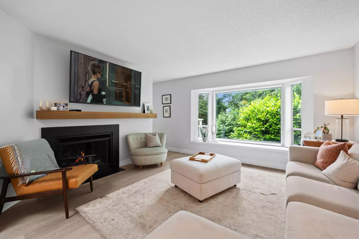 Dining Area Photo of 3381 Flagstaff Place, Vancouver, BC
