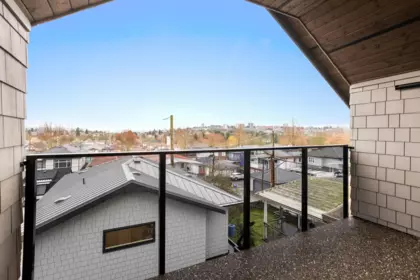 Loft / Bonus Room Photo of 2 3275 Graveley Street, Vancouver, BC