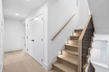 Primary Bathroom Photo of 2 3275 Graveley Street, Vancouver, BC