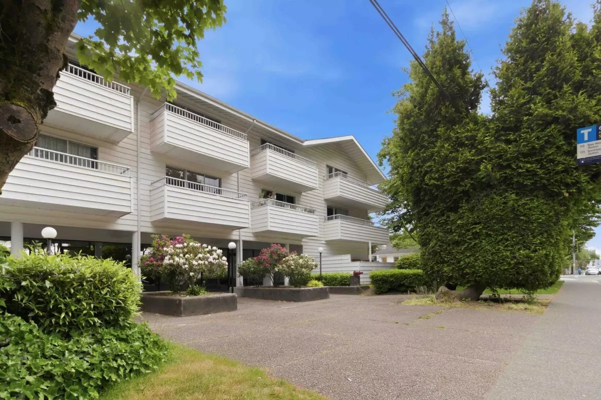 Exterior Rear Photo of 301 707 8th Street, New Westminster, BC