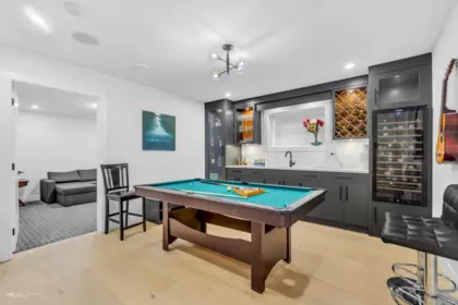 Kitchen Island Photo of 278 56 STREET, Delta BC V4L 1Z2