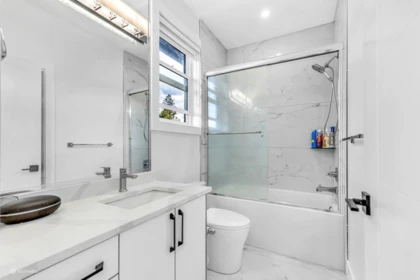 Mudroom Photo of 33227 5 Avenue, Mission, BC