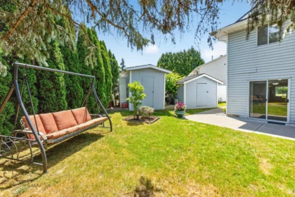 Front Yard Photo of 20781 50a Avenue, Langley, BC