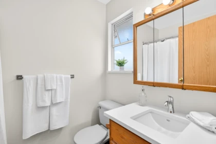 Guest Bathroom Photo of 20781 50a Avenue, Langley, BC