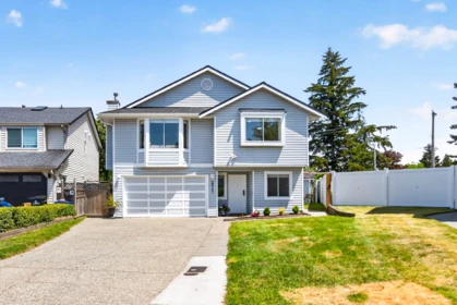 Hot Tub / Spa Photo of 20781 50a Avenue, Langley, BC
