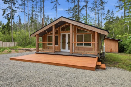 Fitness Center Photo Near 675 Little Boulevard, Gabriola Island, BC