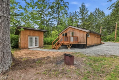 Garage Interior Photo of 675 Little Boulevard, Gabriola Island, BC