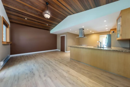 Kitchen Island Photo of 5697 180 Street, Surrey, BC