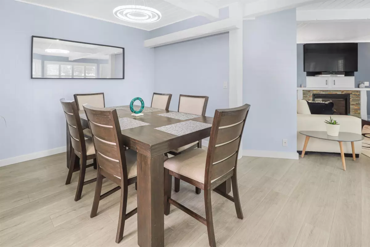 Dining Area Photo of 1225 Foster Avenue, Coquitlam, BC