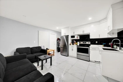 Garden / Landscaping Photo of 7068 129a Street, Surrey, BC