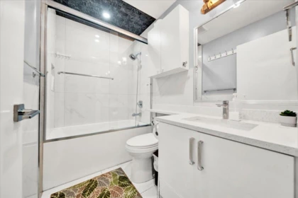 Guest Bathroom Photo of 7068 129a Street, Surrey, BC