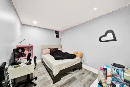 Hallway Photo of 7068 129a Street, Surrey, BC