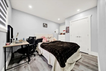 Powder Room Photo of 7068 129a Street, Surrey, BC