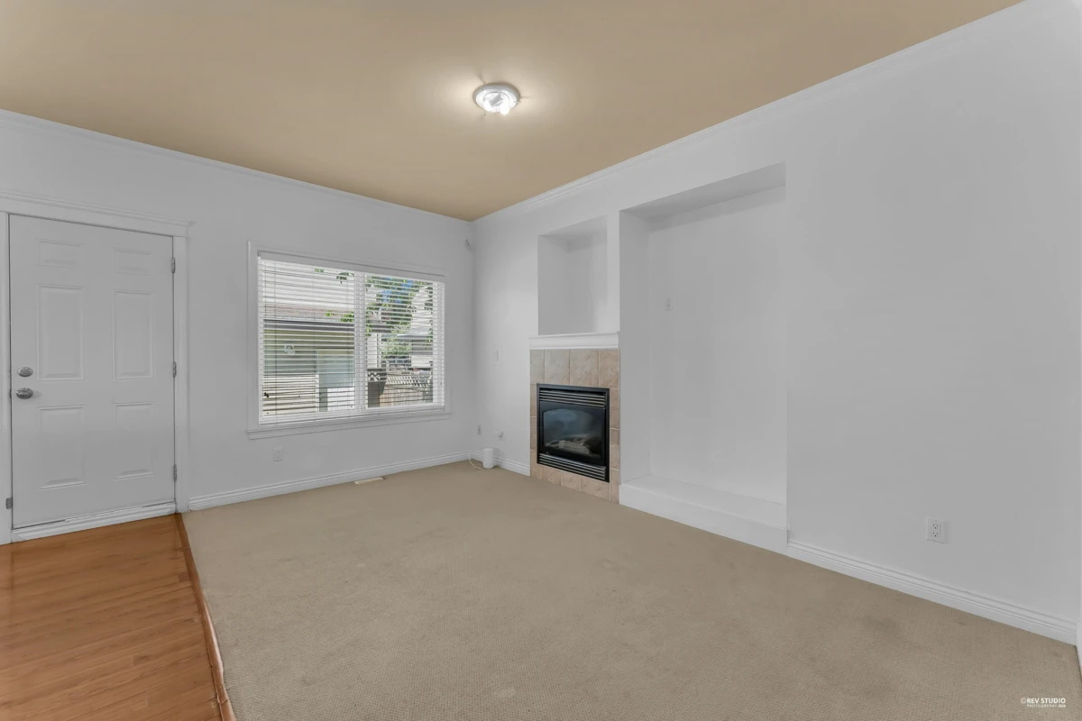 Dining Area Photo of 6803 192 Street, Surrey, BC