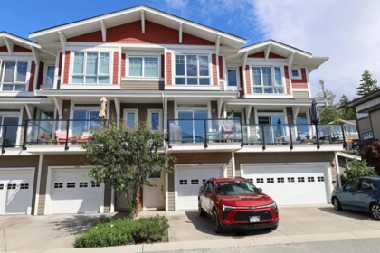 Outdoor Patio Photo of 5956 Beachgate Lane, Sechelt, BC