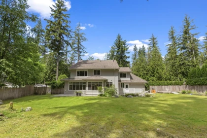 Outdoor Kitchen Photo of 13070 Alouette Road, Maple Ridge, BC