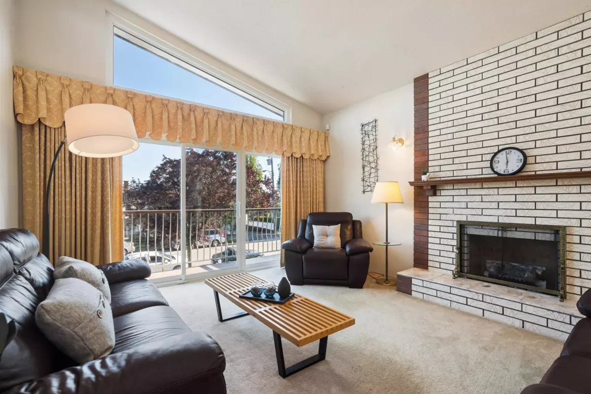 Family Room Photo of 2047 E 52nd Avenue, Vancouver, BC