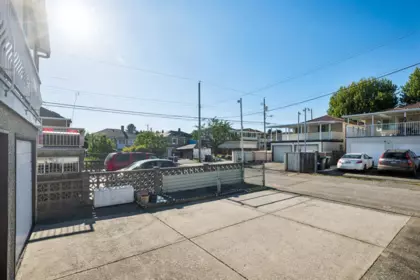 Outdoor Kitchen Photo of 2047 E 52nd Avenue, Vancouver, BC