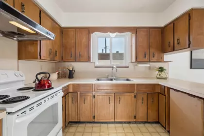 Primary Bedroom Photo of 2047 E 52nd Avenue, Vancouver, BC