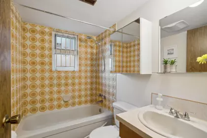 Swimming Pool Photo of 2047 E 52nd Avenue, Vancouver, BC