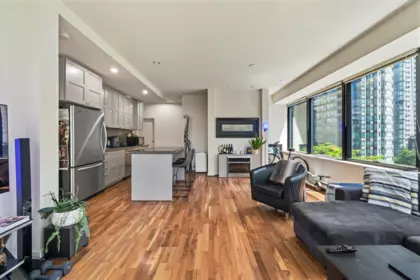 609 1333 Georgia Street, Vancouver, BC, Vancouver — Apartment/Condo for sale
