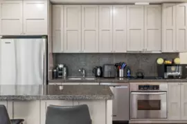 609 1333 Georgia Street, Vancouver, BC