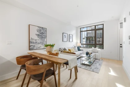 Kitchen Photo of 6310 Oak Street, Vancouver, BC