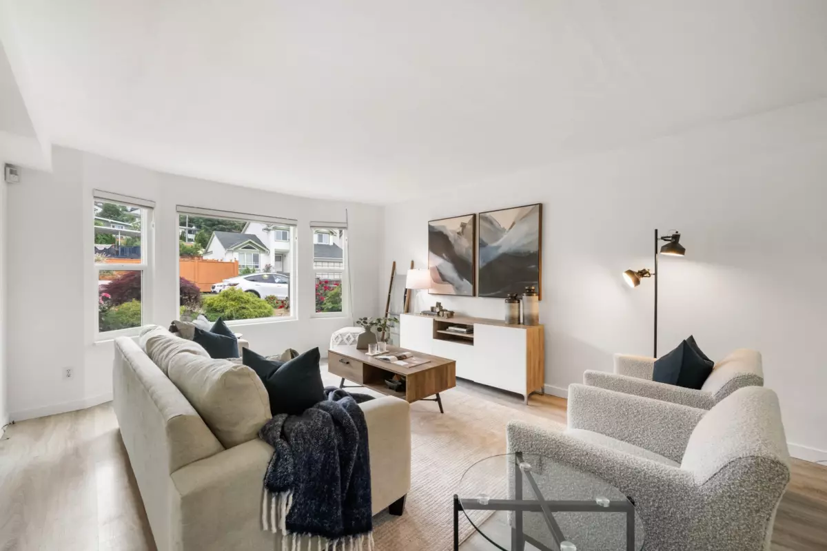 Family Room Photo of 2378 Mariana Place, Coquitlam, BC