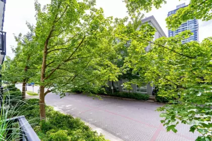 Hallway Photo of 106 13789 107a Avenue, Surrey, BC