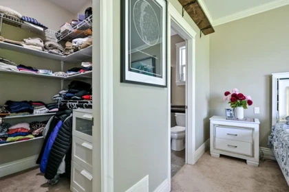 Hallway Photo of 4598 Teskey Road, Chilliwack, BC