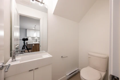 Primary Bathroom Photo of 81 20487 65 Avenue, Langley, BC