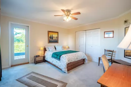 Hallway Photo of 16233 30b Avenue, Surrey, BC