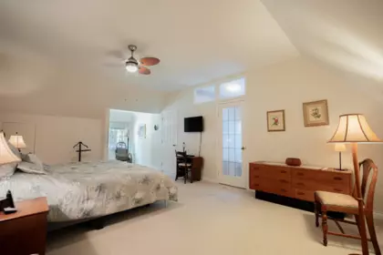 Laundry Room Photo of 16233 30b Avenue, Surrey, BC
