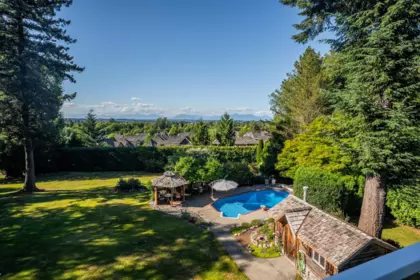 Outdoor Kitchen Photo of 16233 30b Avenue, Surrey, BC