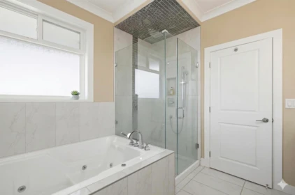 Hallway Photo of 32141 Hillcrest Avenue, Mission, BC