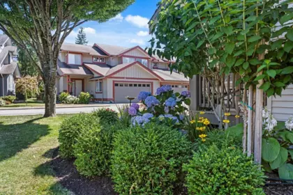 Neighborhood Park Photo Near 38 45545 Tamihi Way, Chilliwack, BC