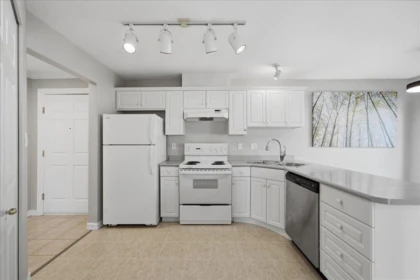 Kitchen Photo of 201 2772 Clearbrook Road, Abbotsford, BC