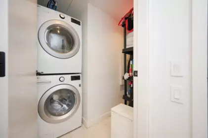 Mudroom Photo of 305 1365 Davie Street, Vancouver, BC