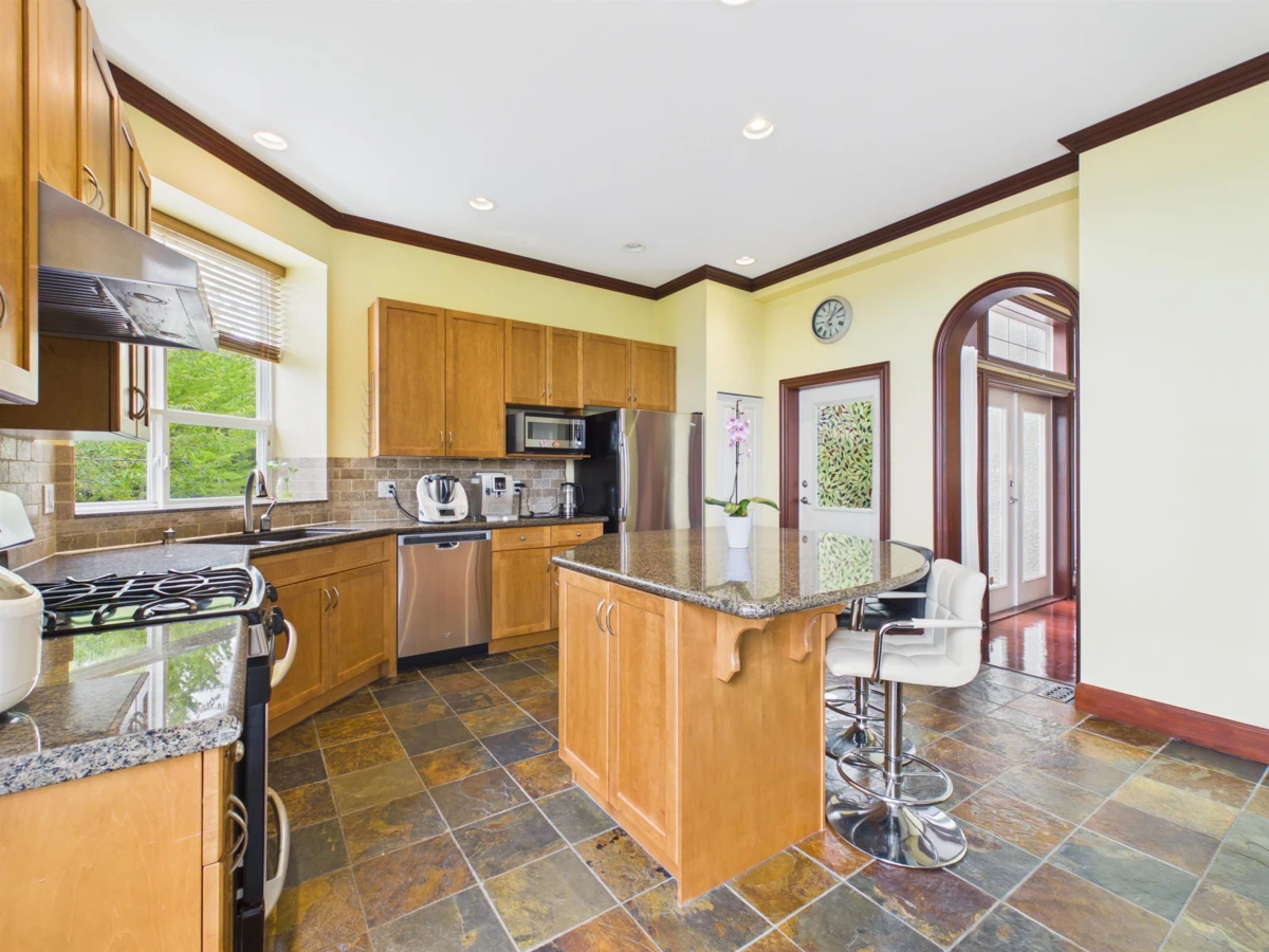 Family Room Photo of 23 Fernway Drive, Port Moody, BC