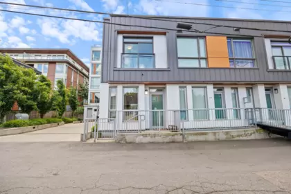 Aerial View of 477 W King Edward Avenue, Vancouver, BC