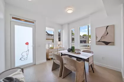Breakfast Nook Photo of 477 W King Edward Avenue, Vancouver, BC