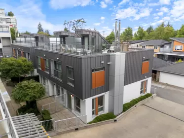 Garden / Landscaping Photo of 477 W King Edward Avenue, Vancouver, BC