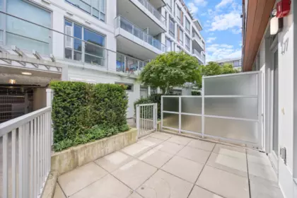 Hot Tub / Spa Photo of 477 W King Edward Avenue, Vancouver, BC