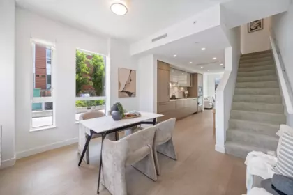 Kitchen Island Photo of 477 W King Edward Avenue, Vancouver, BC