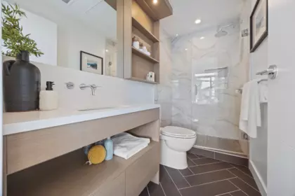 Powder Room Photo of 477 W King Edward Avenue, Vancouver, BC